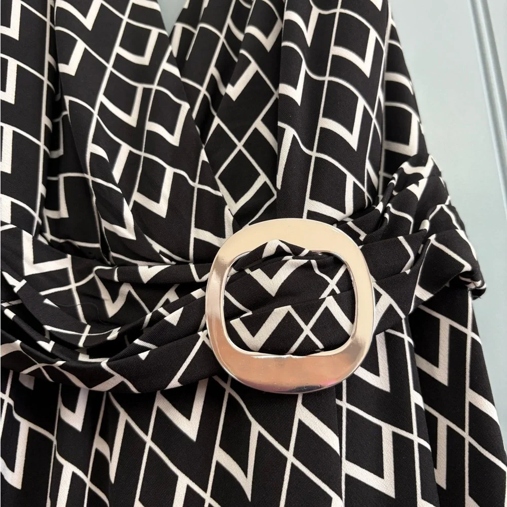 WHBM Black and White Geometric Print Dress Size 0